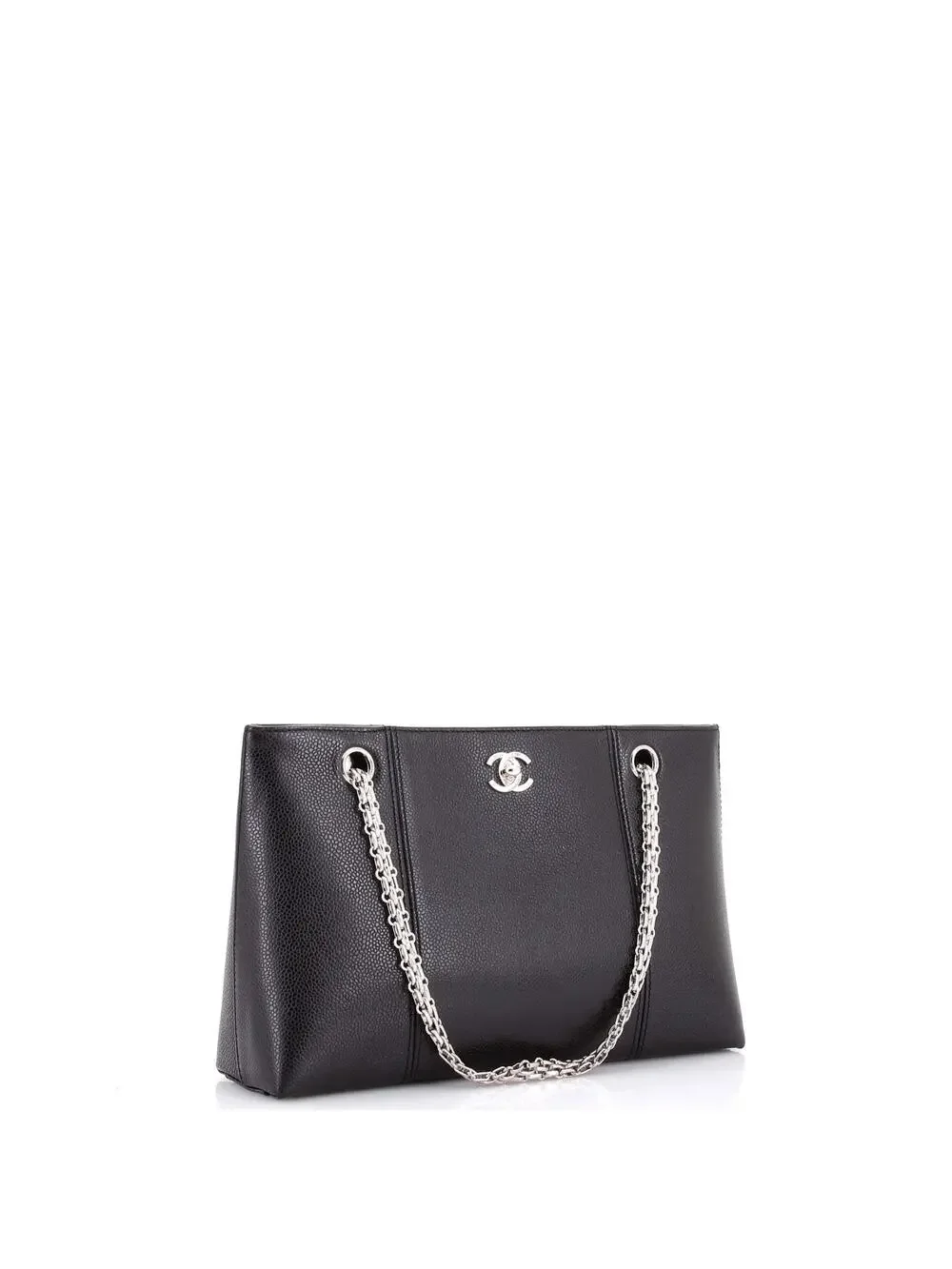 CHANEL step out